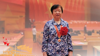 苏东林：教学和科研并重，用心教好每一个学生